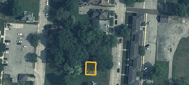 477 Woodlawn Ave