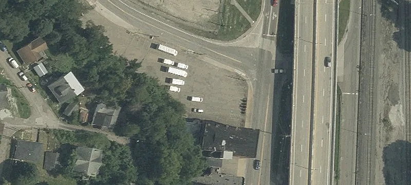 655 Main St