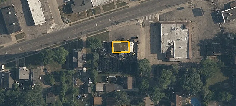 2711 Airport Hwy