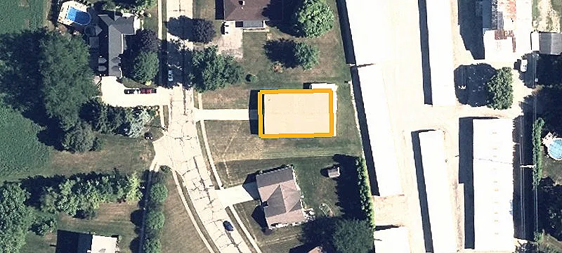 11 Newton Dr