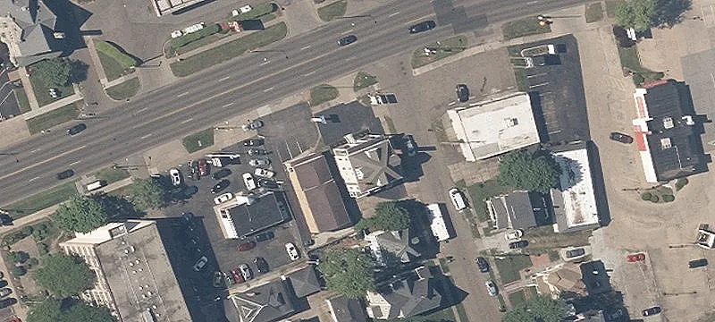 921 Lincoln E Way