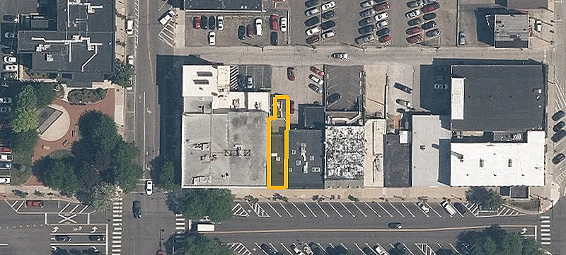 121 Main St