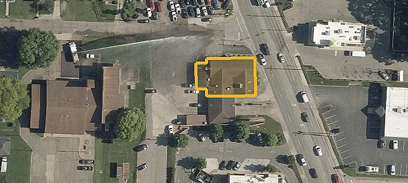 2579 Maple Ave