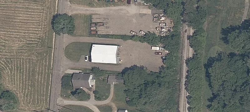 300 Lk NE Ave