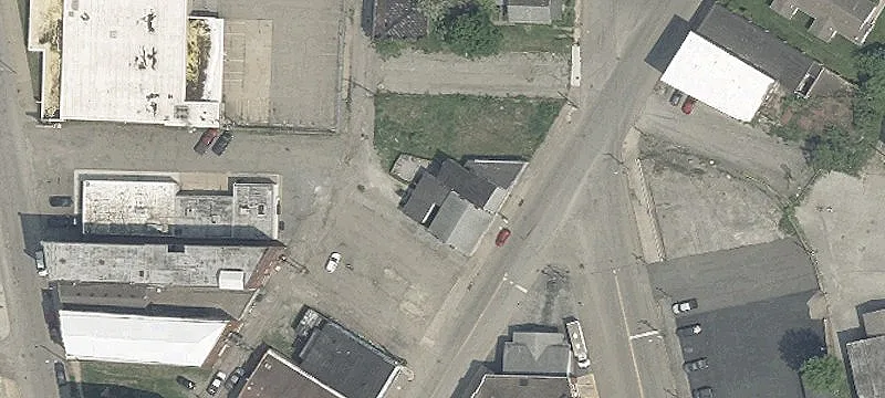 637 Saint Clair Ave