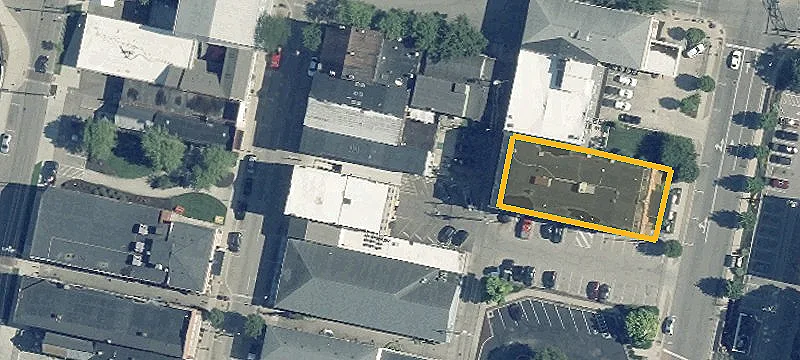 24 Main St