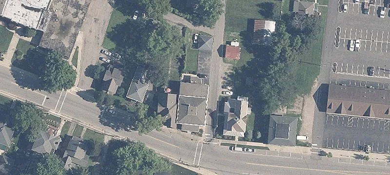 302 Main St