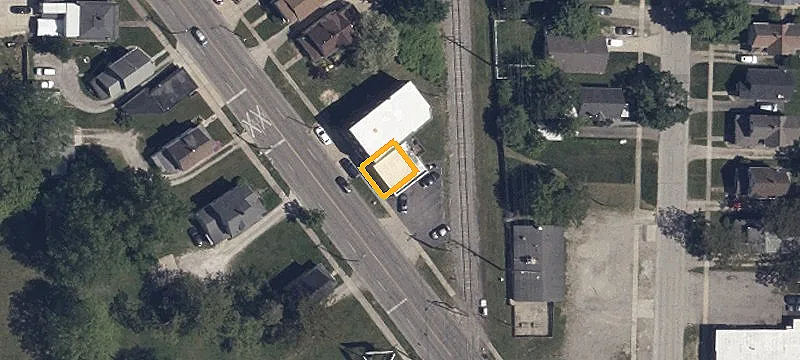 811 Lk Ave