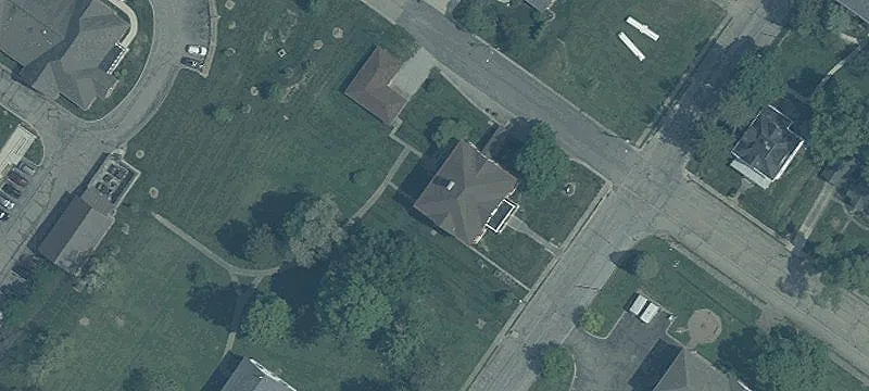 115 4th St
