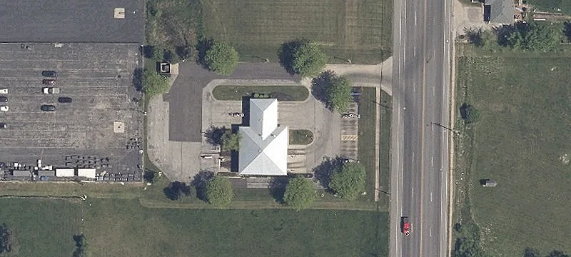 3042 Leavitt Rd