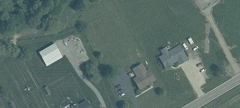 812 Old 122nd Rd