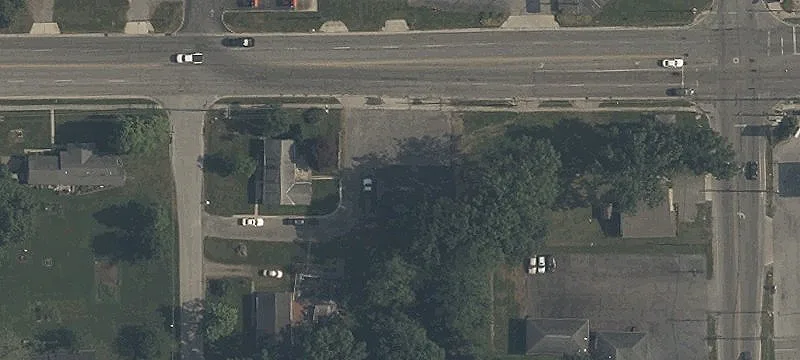 1305 Robb Ave