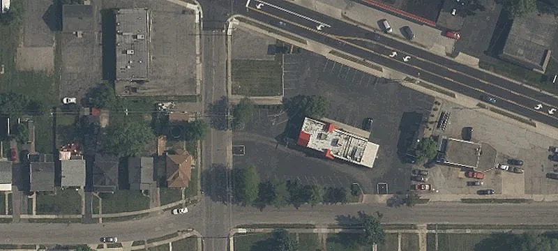 Woodlawn Ave