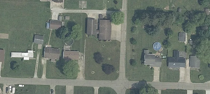 306 Ctr St