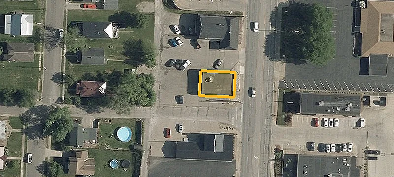 2305 Maple Ave