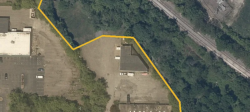 106 Robbins Ave