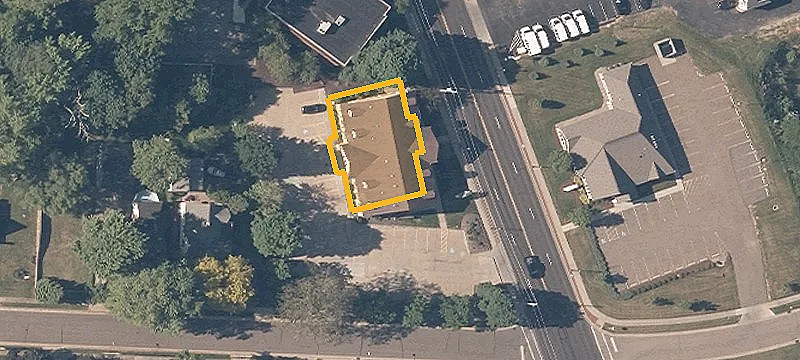 1225 Main St