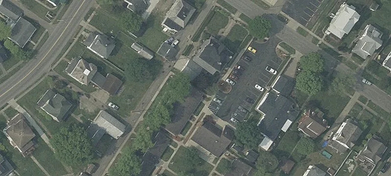 90 3rd SE St