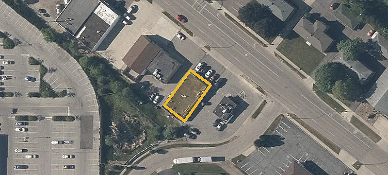1814-1818 Portage Trl