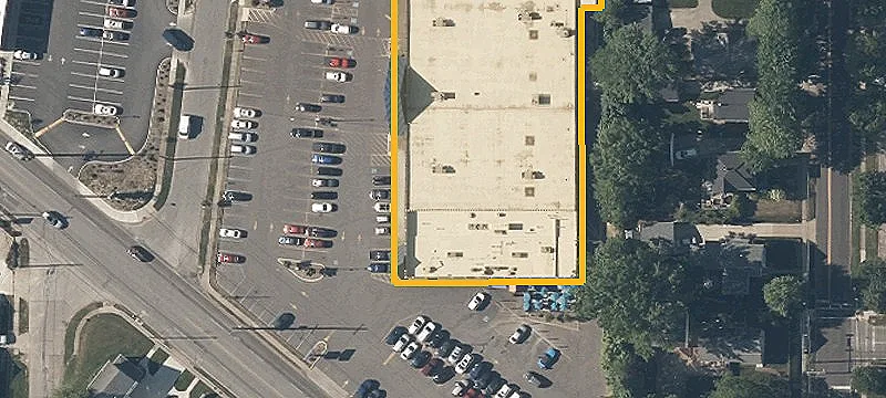 655-657 Portage Trl