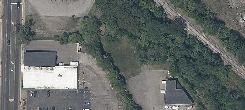 106 Robbins Ave