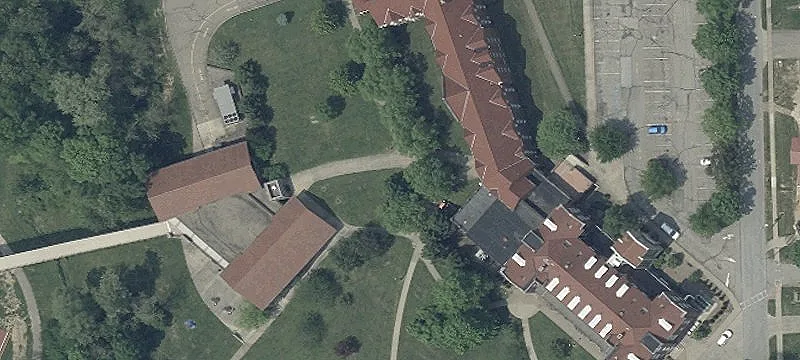 154 Lakeside Dr