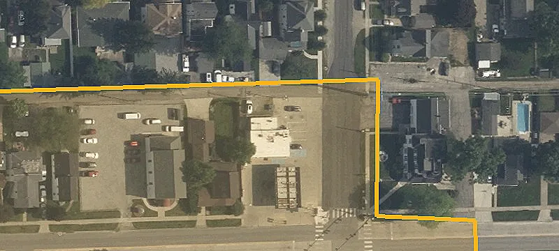 419 Main St