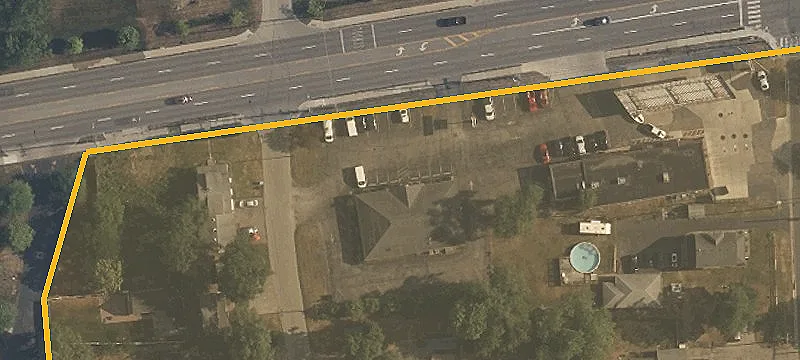 5131 Alexis Rd