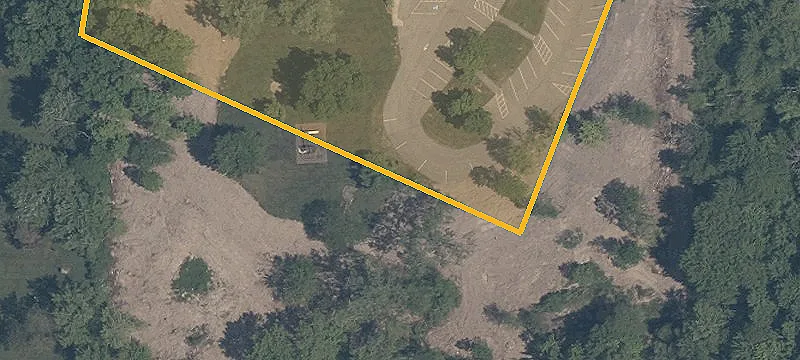 9319 Mayfield Rd
