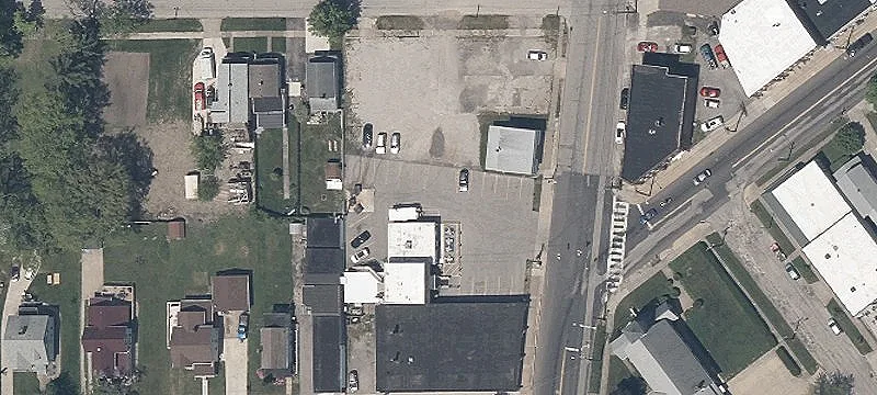 443 Lk Ave