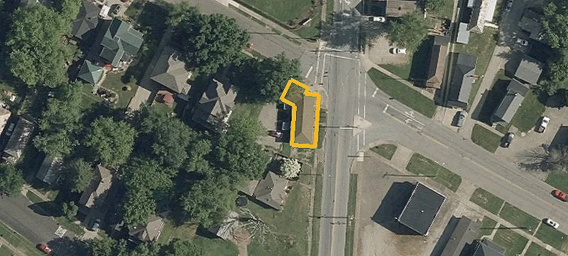941 Blue Ave