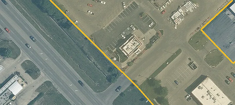 1410 Main St