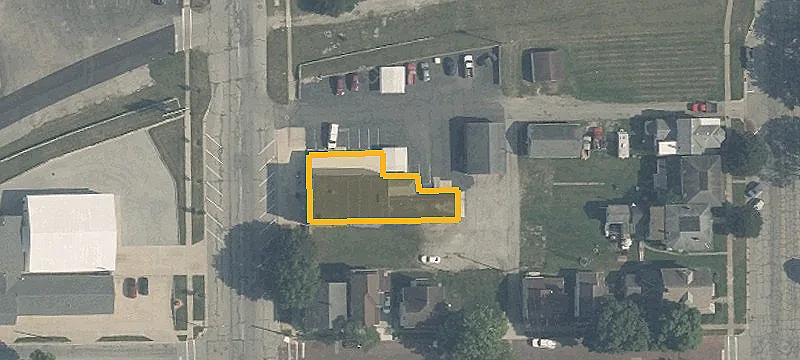 320 Main Ave