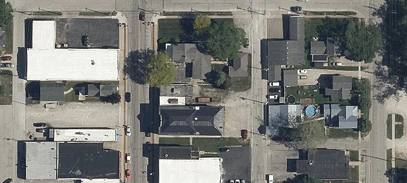 635 Main St