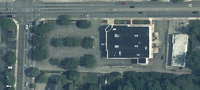 2609 Main St