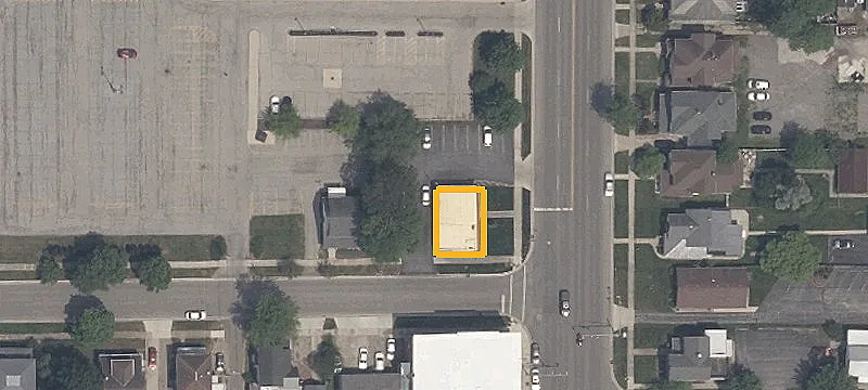910 Main St