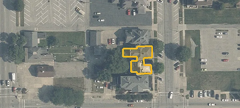211 Main Ave