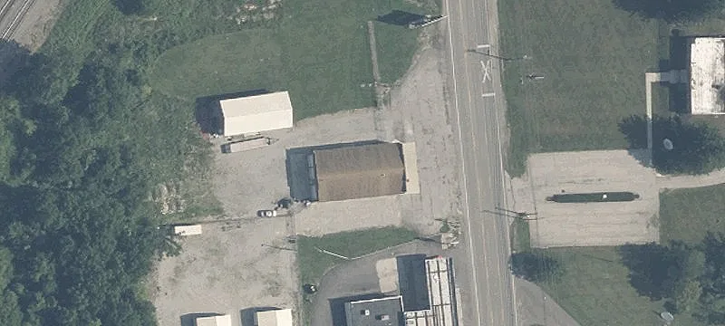 1325 Main St