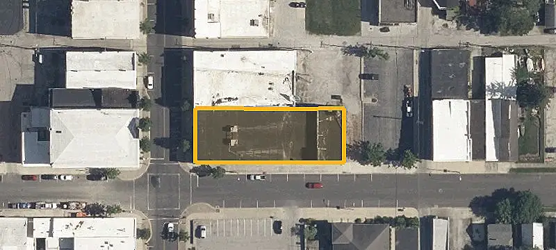 100 Main St