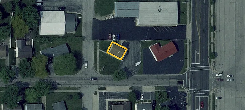 104 Rhoades Ave