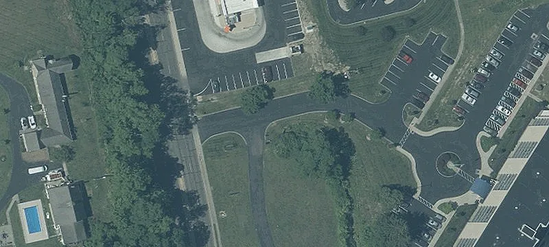 University Dr