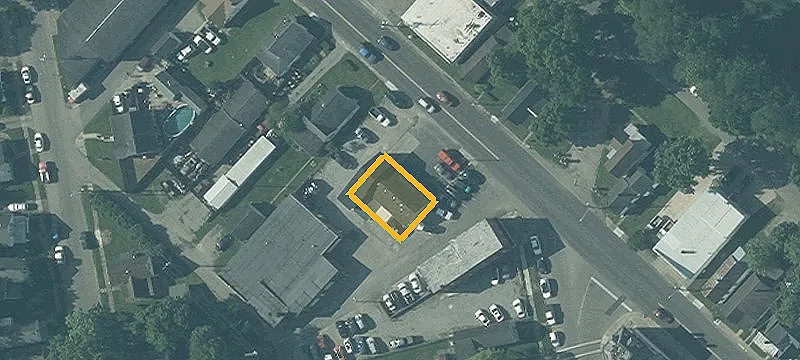 636 High St