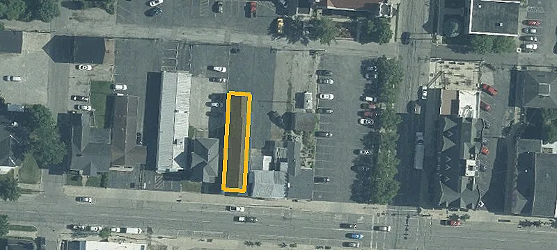 121 Main St