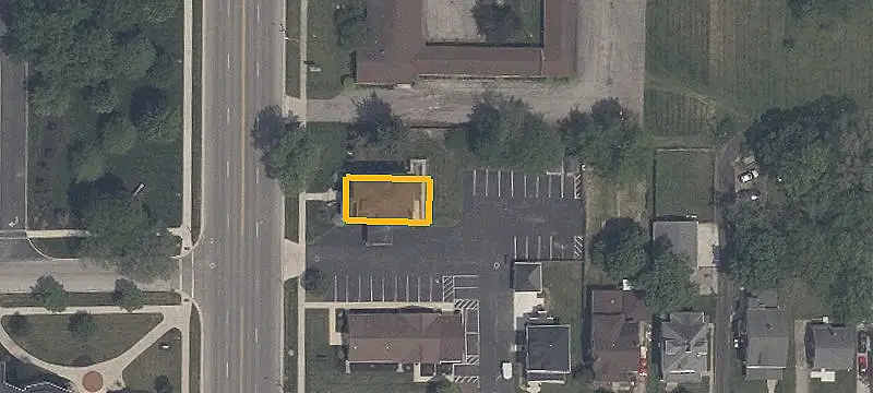 1015 Main St
