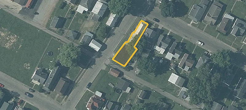 211 Jackson Ave