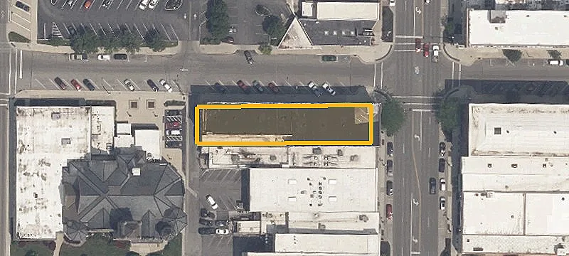 400 Main St