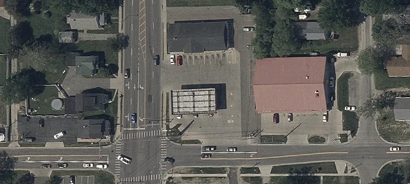923 Main St