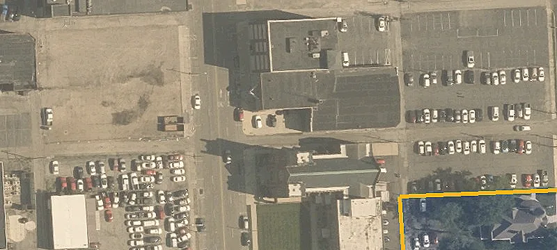 208 Main St