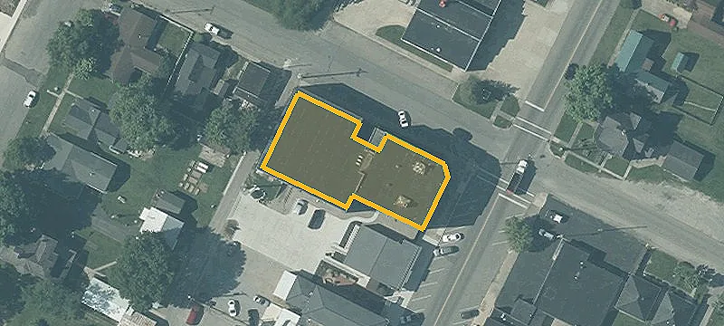 39 Main St