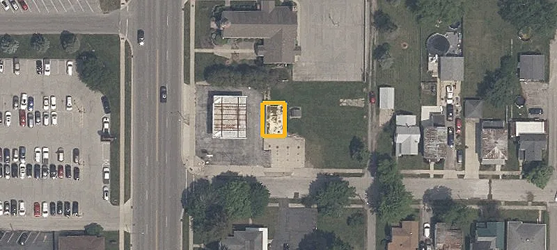 1303 Main St